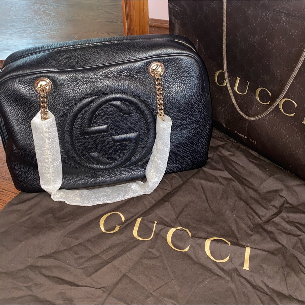 GUCCI BRAND NEW Black GG Logo handbag!